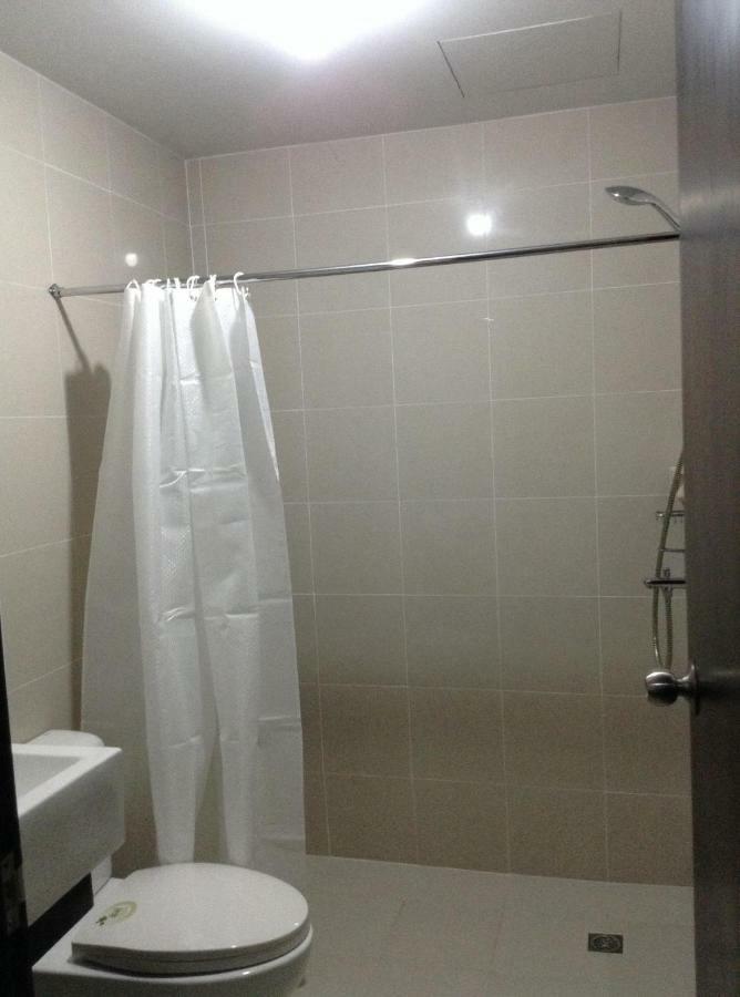 Cubao Manhattanheights Unit 11A Tower B, 2Br Manila Exterior foto